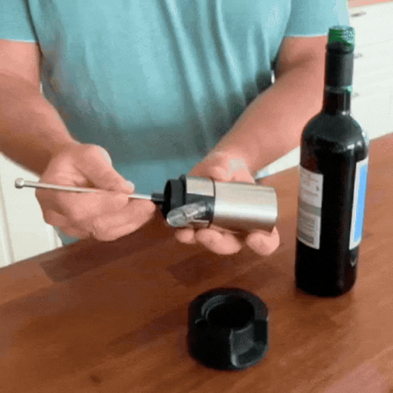 DekantPro™ Vindekanter med Luftning & Pip – Perfekt Hällning, Perfekt Smak